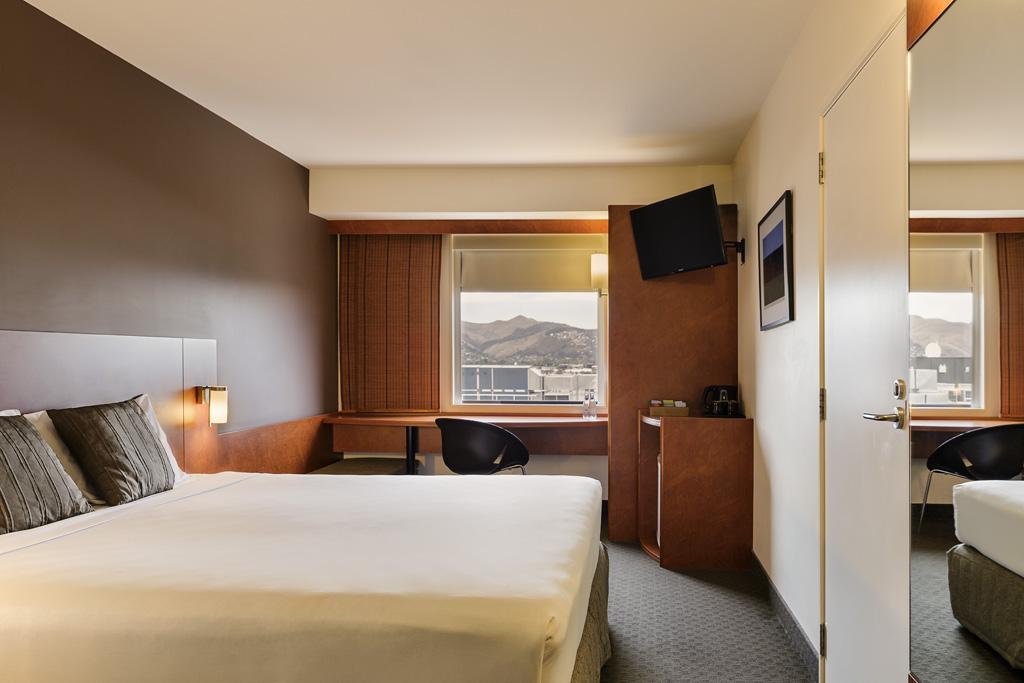 Ibis Christchurch Exterior photo