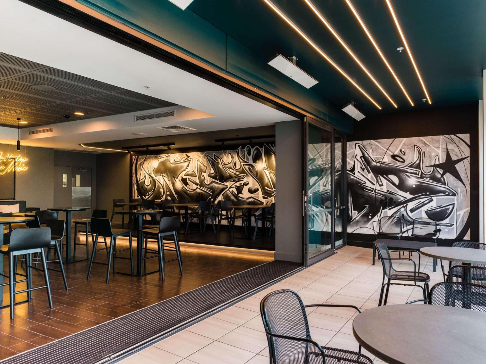 Ibis Christchurch Exterior photo