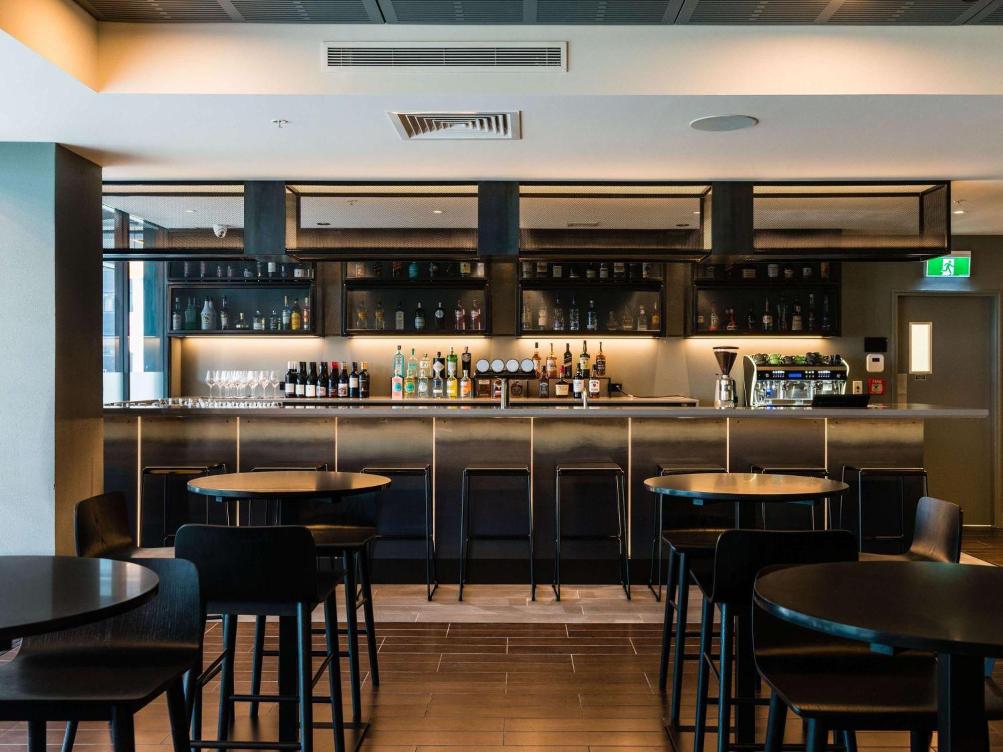 Ibis Christchurch Exterior photo