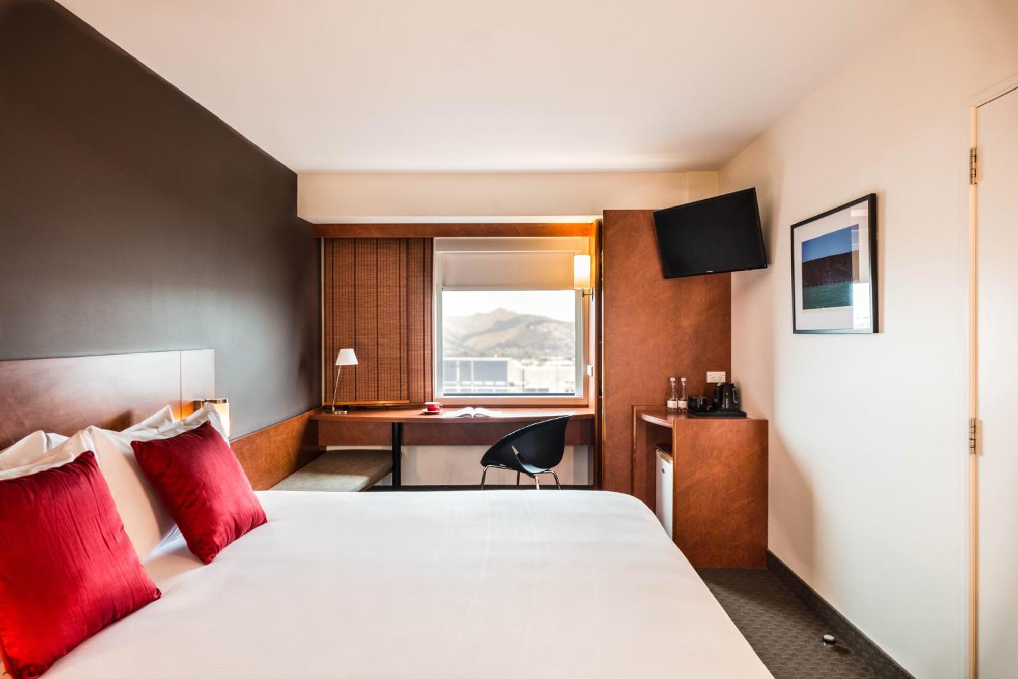 Ibis Christchurch Exterior photo